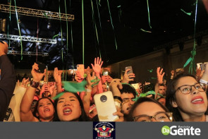 Você foi ao show do Luan Santana em Dourados? Confiram os Clicks agora mesmo