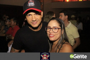 Você foi ao show do Luan Santana em Dourados? Confiram os Clicks agora mesmo