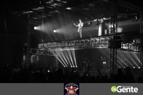 Você foi ao show do Luan Santana em Dourados? Confiram os Clicks agora mesmo