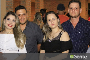 Confiram os clicks do show do  Chrystian e Ralf