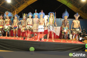 Confiram as fotos do Miss e Mister Indígena 2017