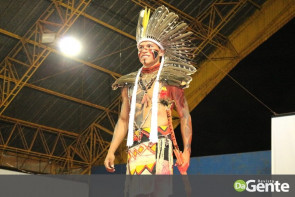 Confiram as fotos do Miss e Mister Indígena 2017