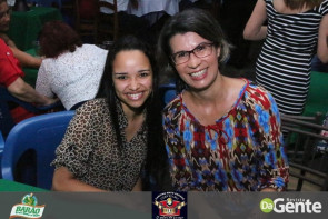 Confiram as fotos da SEXTANEJA no Clube Indaiá