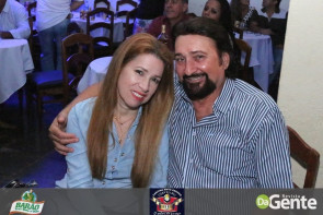 Confiram as fotos da SEXTANEJA no Clube Indaiá