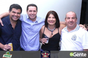 Confiram as fotos da SEXTANEJA no Clube Indaiá