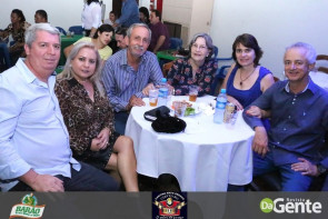 Confiram as fotos da SEXTANEJA no Clube Indaiá