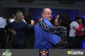 Confiram as fotos da SEXTANEJA no Clube Indaiá