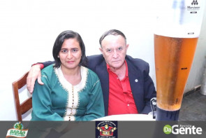 Confiram as fotos da SEXTANEJA no Clube Indaiá