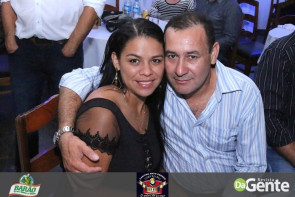 Confiram as fotos da SEXTANEJA no Clube Indaiá