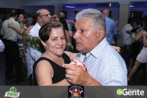 Confiram as fotos da SEXTANEJA no Clube Indaiá