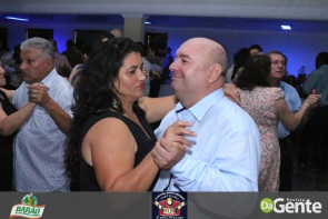 Confiram as fotos da SEXTANEJA no Clube Indaiá