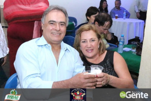 Confiram as fotos da SEXTANEJA no Clube Indaiá