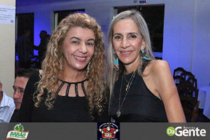 Confiram as fotos da SEXTANEJA no Clube Indaiá