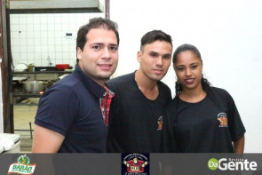 Confiram as fotos da SEXTANEJA no Clube Indaiá