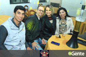 Confiram as fotos da "Sexta Ouro"