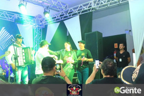 Confiram as fotos do "Baile do fazendeiro"