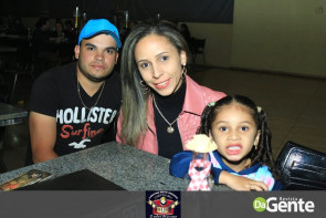 Confiram as fotos do Arraiá da Cantina Mato Grosso