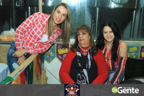 Confiram as fotos do Arraiá da Cantina Mato Grosso