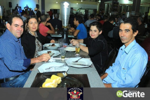 Confiram as fotos do Arraiá da Cantina Mato Grosso