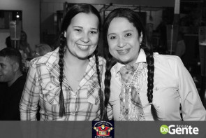 Confiram as fotos do Arraiá da Cantina Mato Grosso