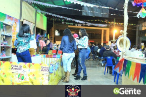 Confiram as fotos do Arraiá da Cantina Mato Grosso