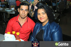 Confiram as fotos do Arraiá da Cantina Mato Grosso