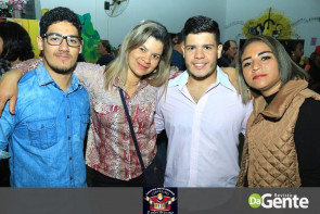 Confiram as fotos do show do Alex e Yvan