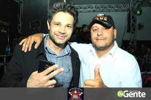 Confiram as fotos do show do Alex e Yvan