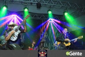 Confiram as fotos do show do Alex e Yvan