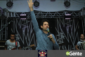 Confiram as fotos do show do Alex e Yvan