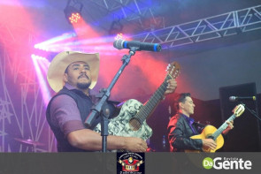 Confiram as fotos do show do Alex e Yvan