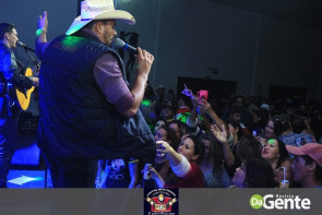 Confiram as fotos do show do Alex e Yvan