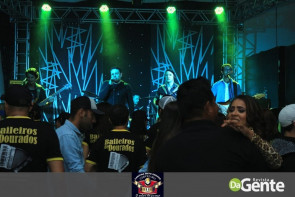 Confiram as fotos do show do Alex e Yvan