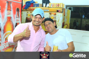 Confiram as fotos do show do Alex e Yvan