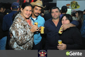 Confiram as fotos do show do Alex e Yvan