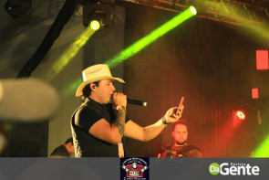 Confiram as fotos do show Conrado e Aleksandro