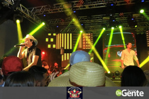 Confiram as fotos do show Conrado e Aleksandro