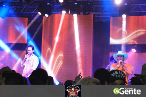 Confiram as fotos do show Conrado e Aleksandro