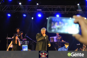 Confiram as fotos do show do Sidney Magal