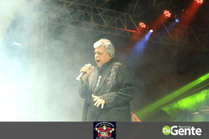 Confiram as fotos do show do Sidney Magal