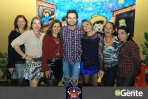 Confiram as fotos da festa Julina no clube Ubiratan