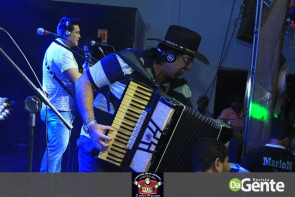 Confiram as fotos da festa Julina no clube Ubiratan