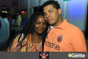 Confiram as fotos da festa Julina no clube Ubiratan