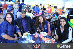 Confiram as fotos da 4ª edição do Arraiá do Flórida