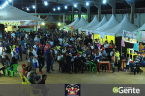 Confiram as fotos da 4ª edição do Arraiá do Flórida