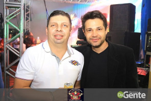 Confiram as fotos "Bailão do Zíngaro" no clube Ubiratan