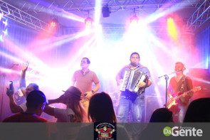 Confiram as fotos "Bailão do Zíngaro" no clube Ubiratan