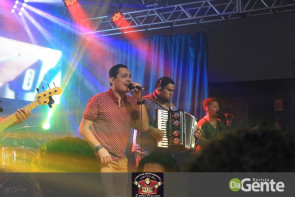 Confiram as fotos "Bailão do Zíngaro" no clube Ubiratan