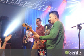 Confiram as fotos "Bailão do Zíngaro" no clube Ubiratan