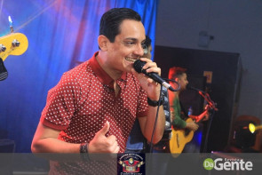 Confiram as fotos "Bailão do Zíngaro" no clube Ubiratan